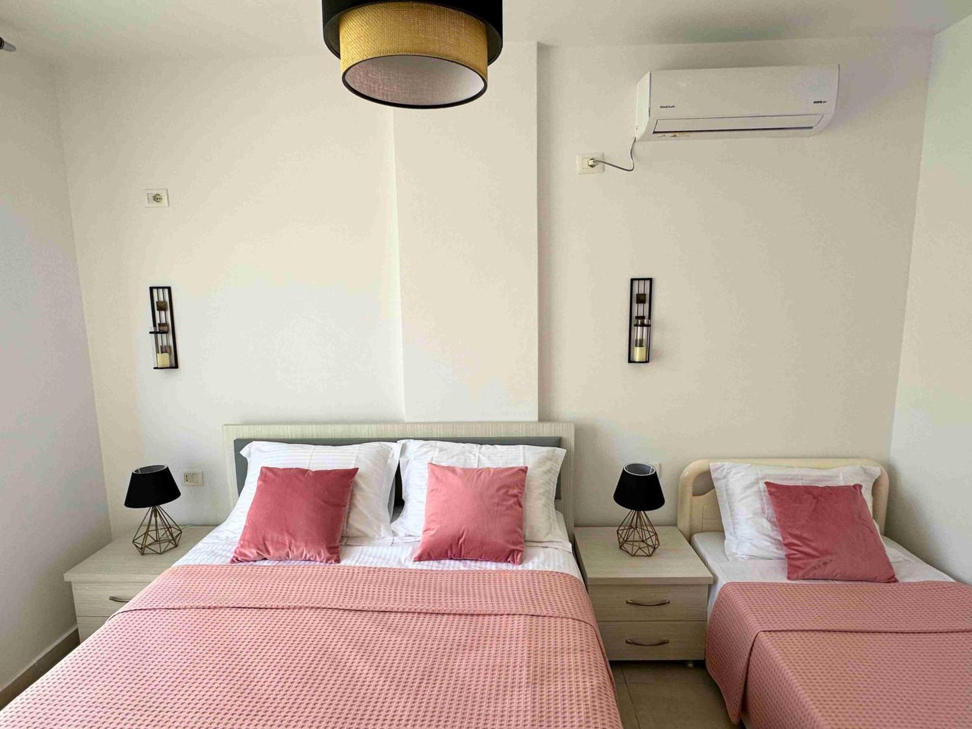 Tropicana Apartments Dhermi Exterior photo