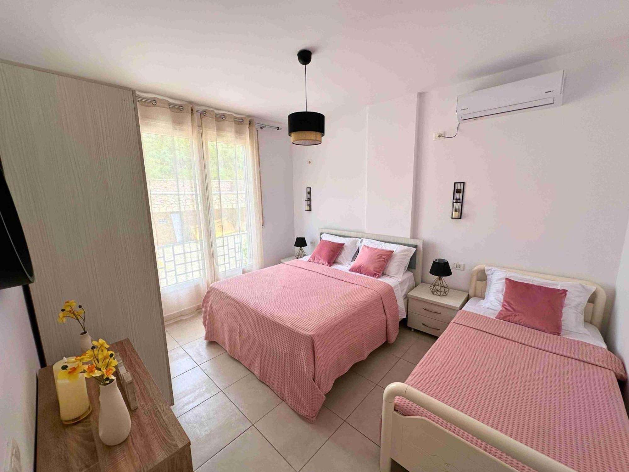 Tropicana Apartments Dhermi Exterior photo